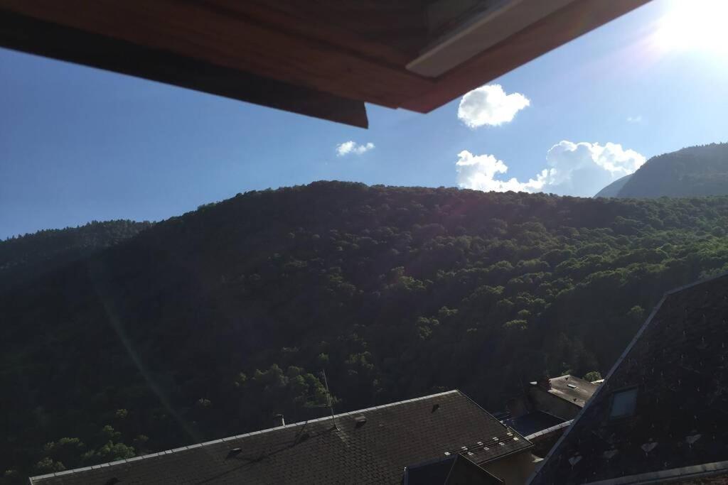 Appartement T2 Bis, calme centre Bagnères-de-Luchon Extérieur photo
